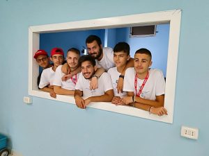 Storie di riscatto nelle foto di giovani studenti napoletani. 